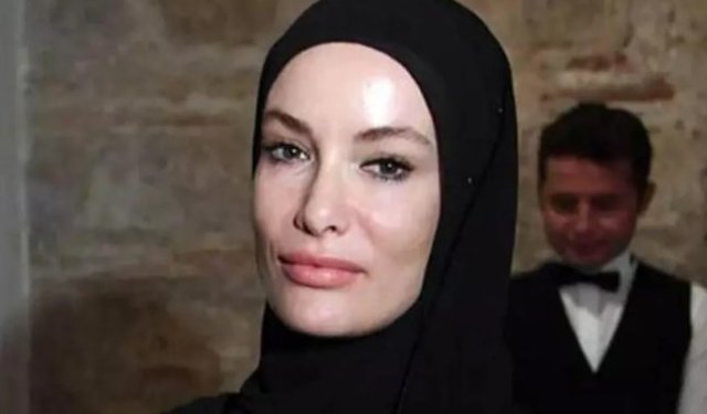 Gamze Özçelik ekrana dönüyor
