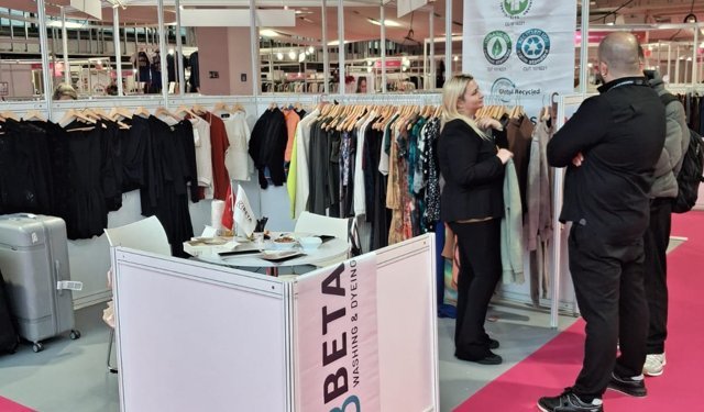 Moda endüstrisi iki koldan pazarlama atağına geçti