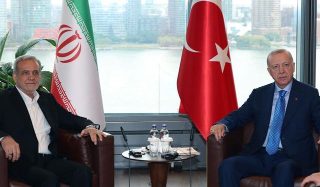 Cumhurbaşkanı Erdoğan, İran Cumhurbaşkanı Pezeşkiyan ile telefonda görüştü