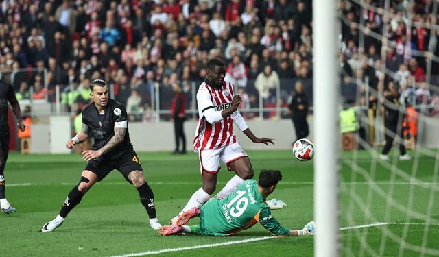 Galatasaray’da Günay Güvenç ile yollar ayrılıyor mu? Flaş iddia…