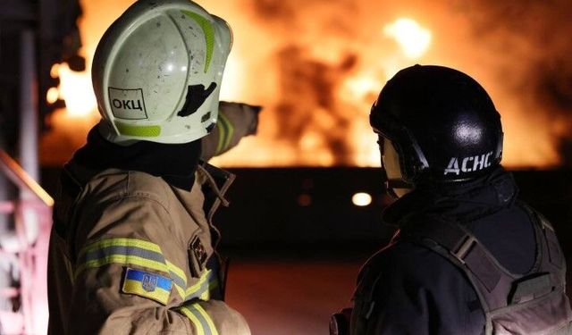 Rusya, Ukrayna'da gaz üretim tesislerini vurdu 5 ölü