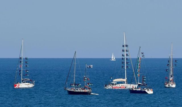 İsrail'in alıkoyduğu Türkler İstanbul'a dönecek