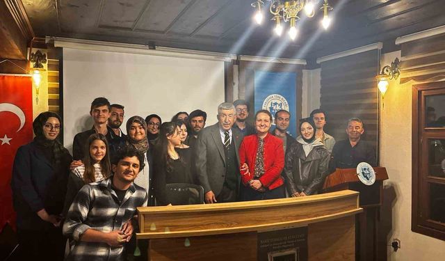 "Önümüzdeki 50 yılda politika jeo değil, astro olacak"