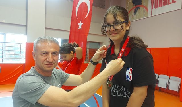 Denizli'de 19 Mayıs Hemsball Turnuvası