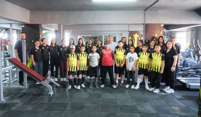Çardak’ta Belediye Fitness Salonu Hizmete Açıldı