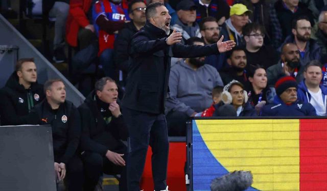 Arda Turan, Ukrayna’da yılın teknik direktörü seçildi