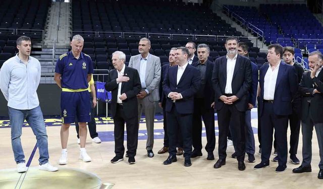Aziz Yıldırım ve yönetim kurulundan, Fenerbahçe Beko’ya başarı dileği