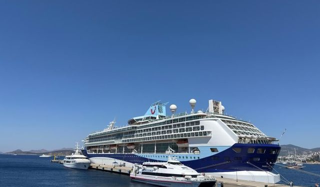 Bodrum’a turist akını; Deniz yoluyla 1760 turist geldi