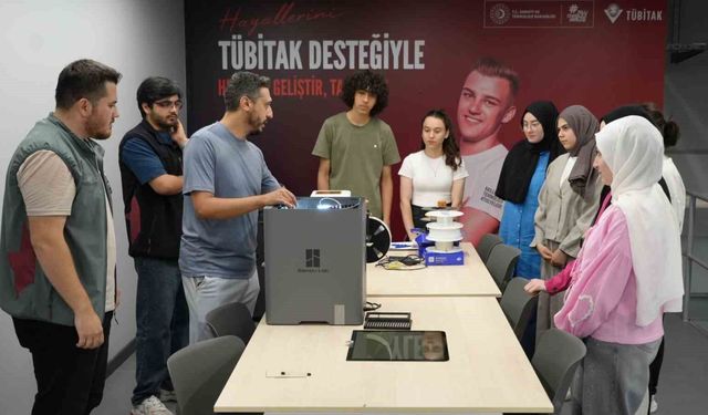 Lise öğrencileri dijital üretim ve yapay zeka eğitimi alıyor