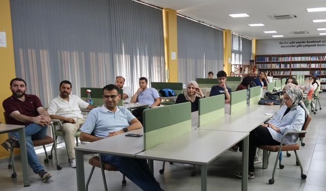 Yapay zeka ve geleceğin meslekleri konuşuldu