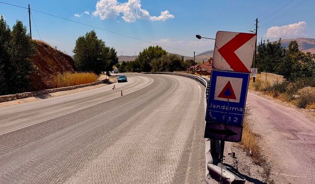 Aracları mor renge boyayan yolla ilgili ilginç çözüm