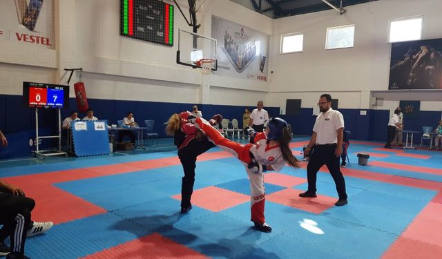 Babadağ’da kick boks rüzgârı esiyor