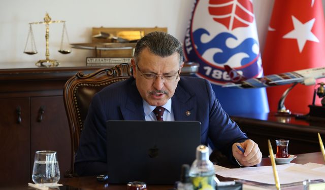Başkan Genç Mısır televizyonuna Trabzon'u anlattı