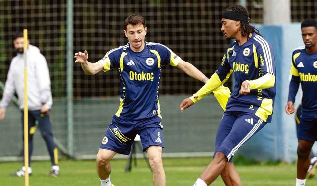 Fenerbahçe hazırlıklarını sürdürdü