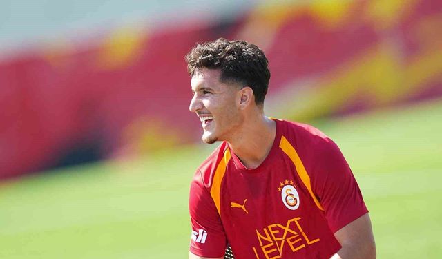 Galatasaray’ın yeni transferi Deniz Gül, ilk antrenmanına çıktı