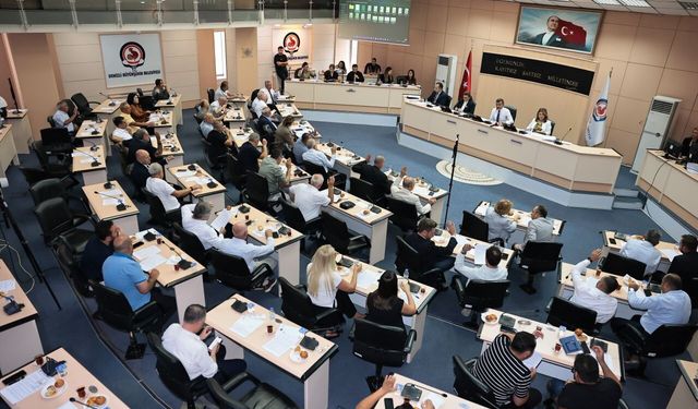 Büyükşehir Meclisi’nde Gündem Ulaşım, Üretim ve Kentlilik