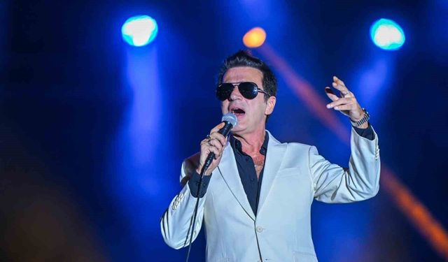 Teoman'dan muhteşem konser