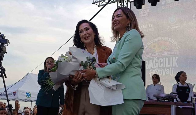 Türkan Şoray, vatandaşların  buluştu