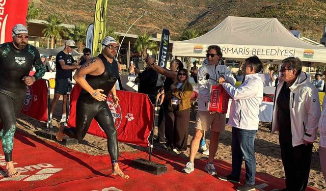 Marmaris’te 22 ülkeden 2 bin 400 yüzücü kulaç atıyor