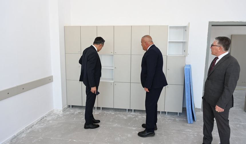 Acıpayam’da 24 derslikli ilkokul binasında sona gelindi