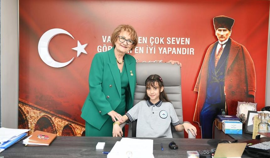Bozkurt’ta 23 Nisan coşkusu: Başkanlık koltuğu Elif Feyza Karadeniz’in
