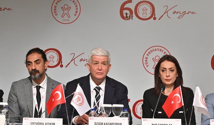 Çocuk sağlığının geleceği masaya yatırıldı