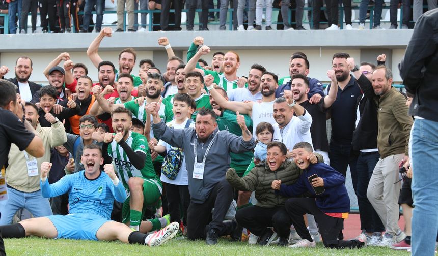 Çivril Belediyespor’da şok ayrılık…