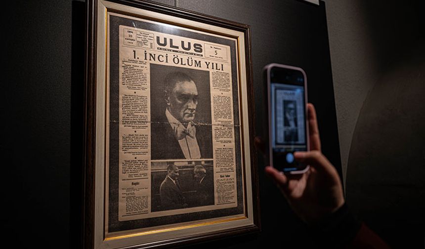 "Bir Ulusun Yası, Manşetlerin Yankısı" sergisi ziyaretçilerle buluşuyor