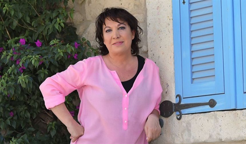 Tarafını belli etti: Evrim Akın'la ilgili bir çıkış da Oya Başar'dan geldi