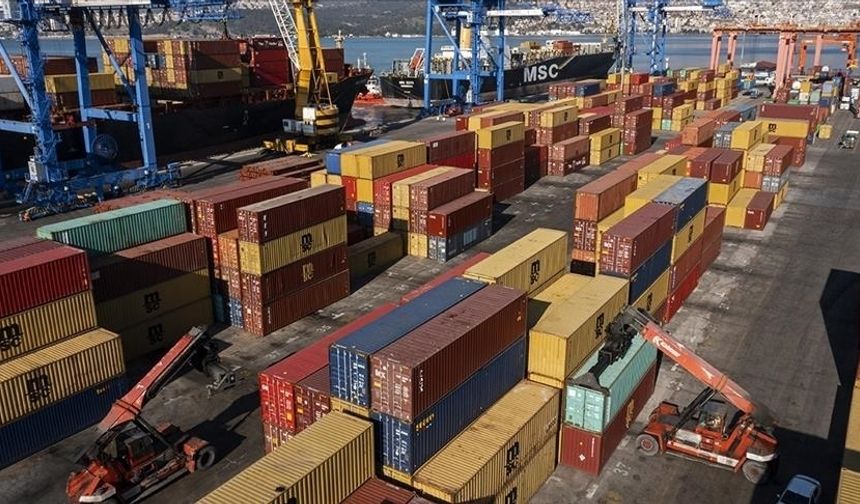 İhracat, yüzde 2,2 artışla 22 milyar 718 milyon dolara çıktı