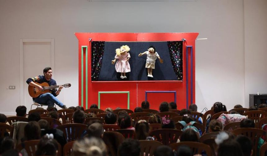 Merkezefendi Kent Tiyatrosu’nun oyun takvimi yayımlandı