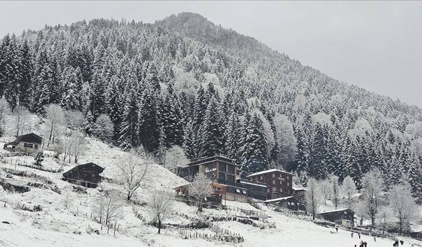 Yurdun bazı kesimlerinde kar etkili oldu
