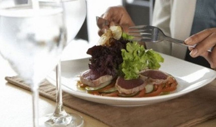 "Sosyal medyada sıkça görülen yemek içerikleri açlığı tetikleyebiliyor"