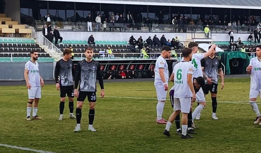 Horoz evinde dağıldı! 0-3