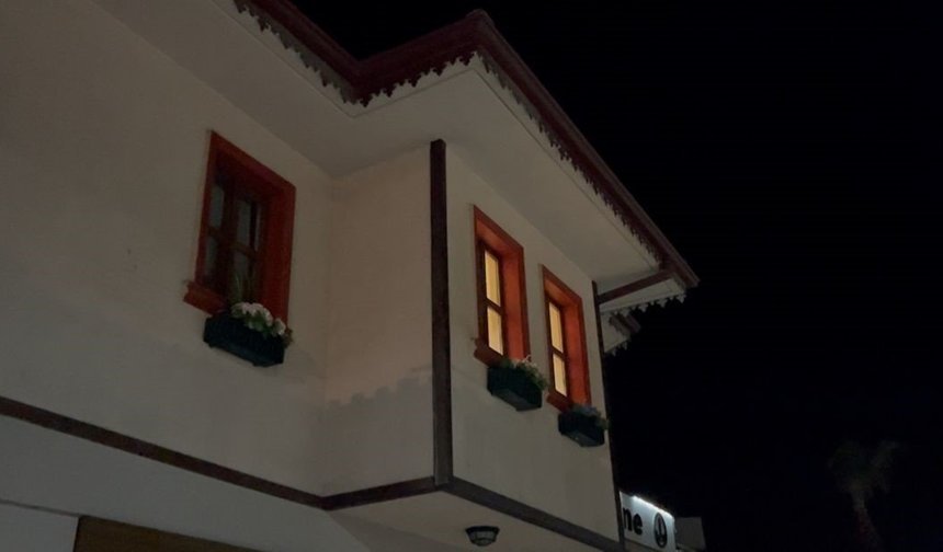 Bu mahallede davul çalanın başı belaya giriyor