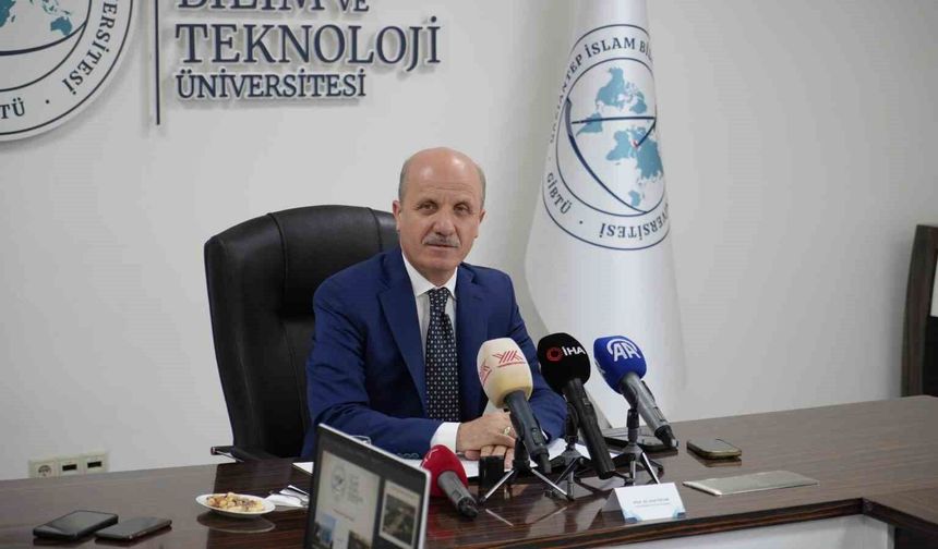 Lisans eğitimi 3 yıla mı iniyor?