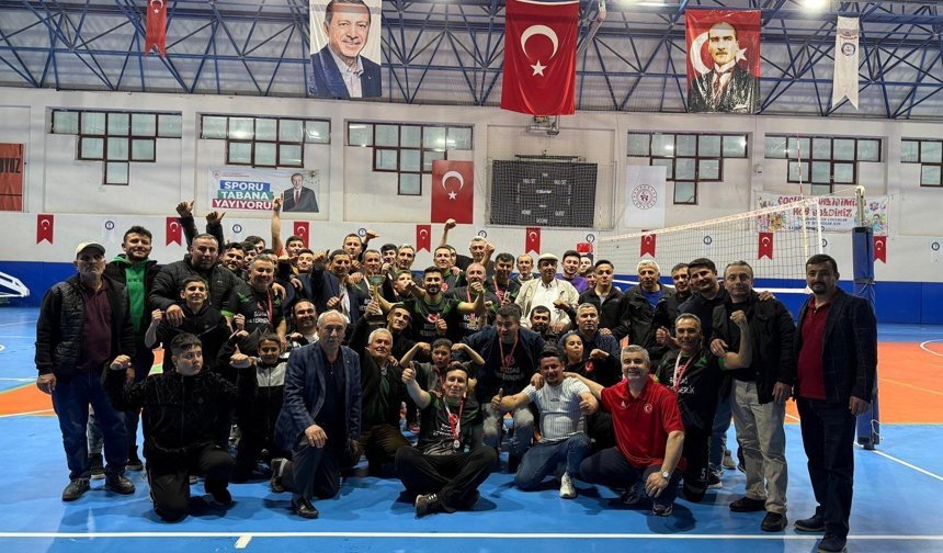 Derinkuyu hem gönülleri hem kupayı kazandı