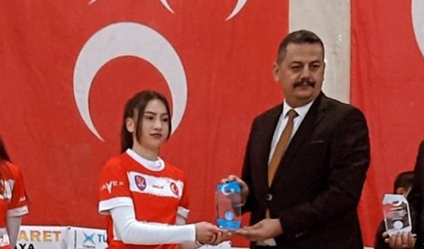 Milli takım sevincini Solak ile paylaştı