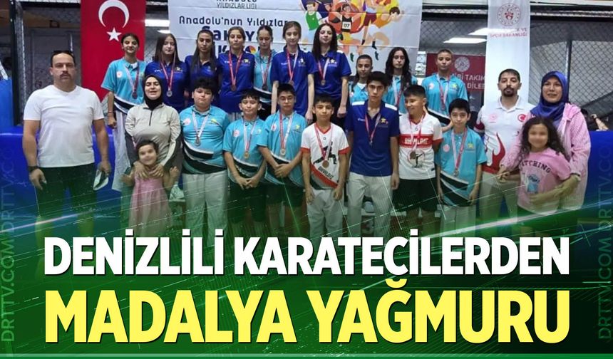 Denizlili karatecilerden madalya yağmuru
