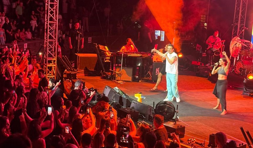 Kenan Doğulu Marmaris Amfiteatr'da devleşti