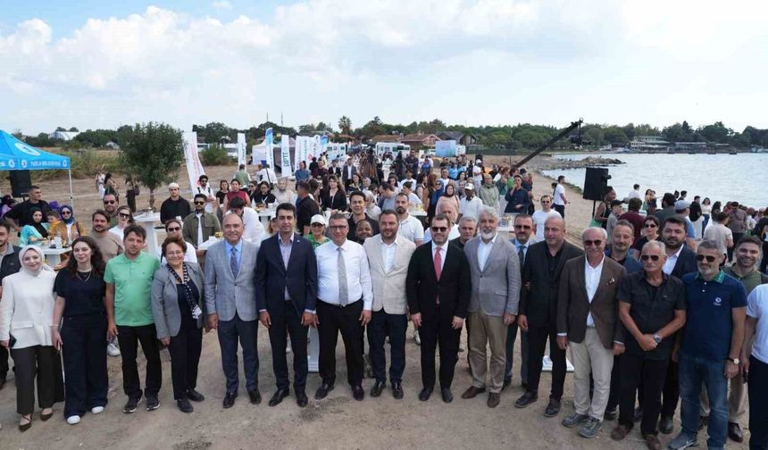 Marmara Denizi’ne nefes olacak ‘Dipte İz’ deniz çayırları projesi Tuzla’da tanıtıldı