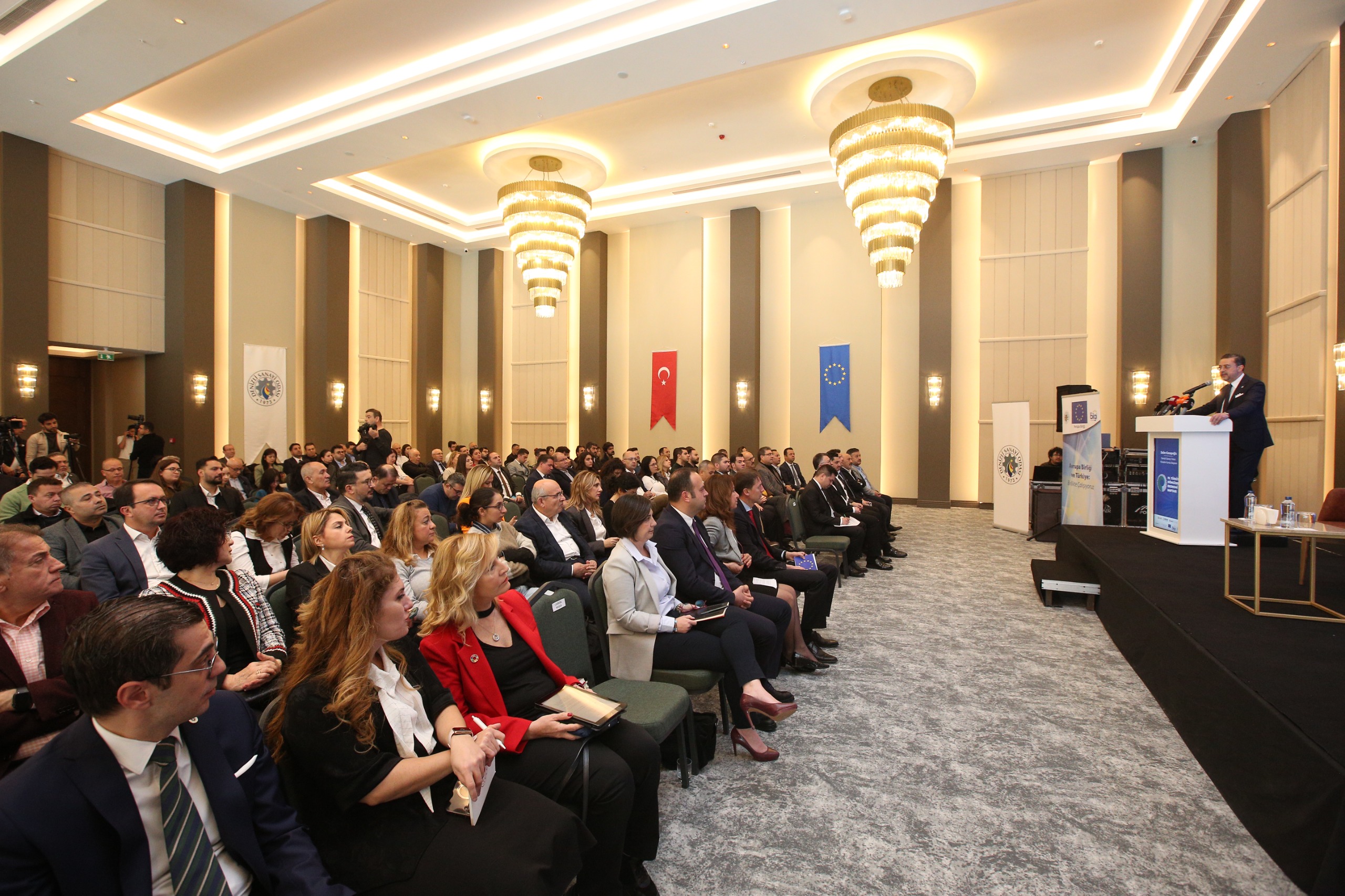 Denizli’de Iş Dünyası ‘Döngüsel Ekonomi Haftası’nda Buluştu (1)-1