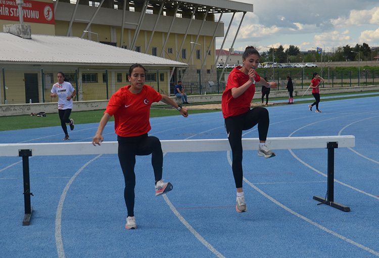 Denizli Haber Derya Kunur2