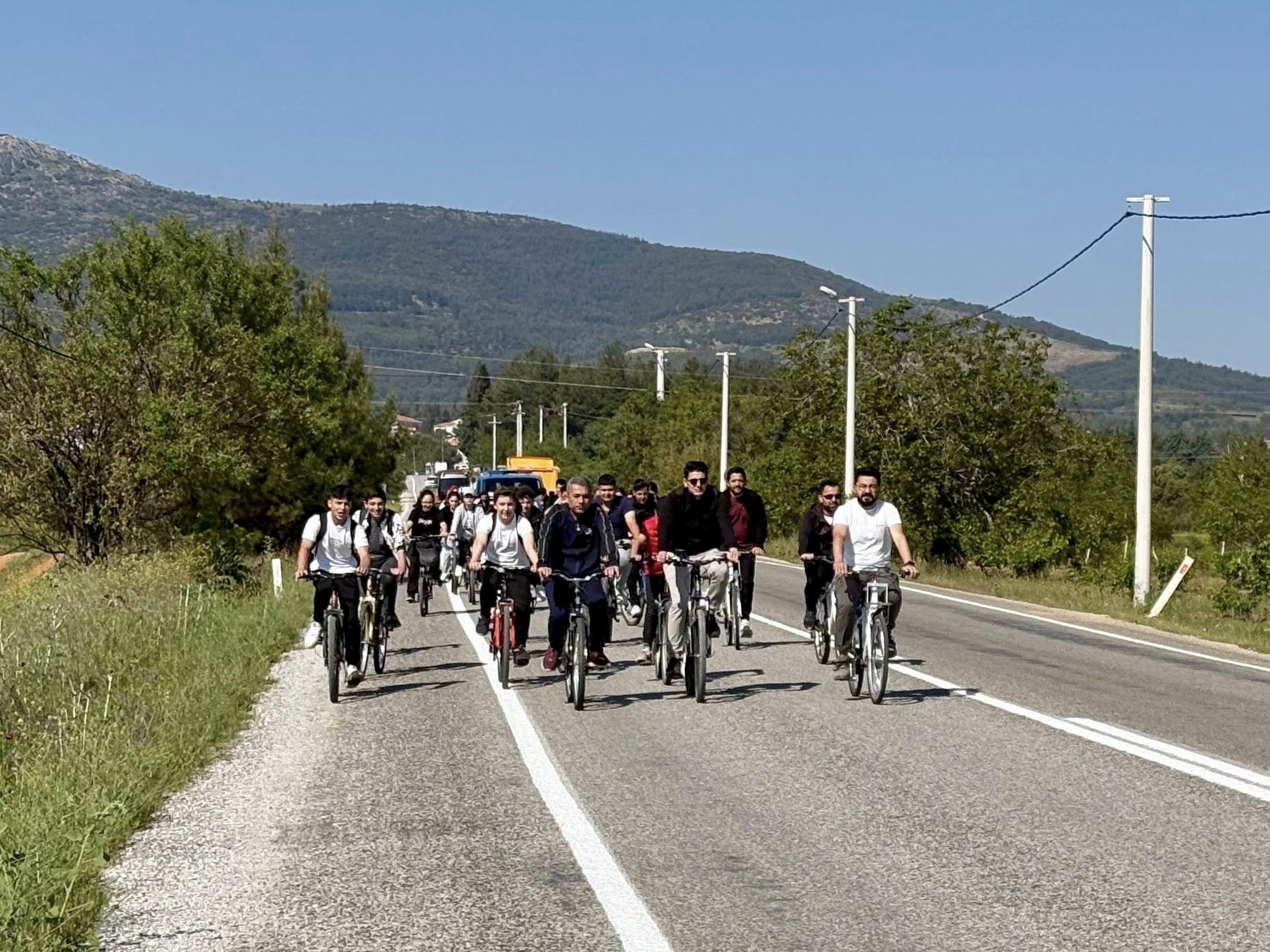 Deni̇zli̇ Hbaer Çal Bi̇si̇klet (2)