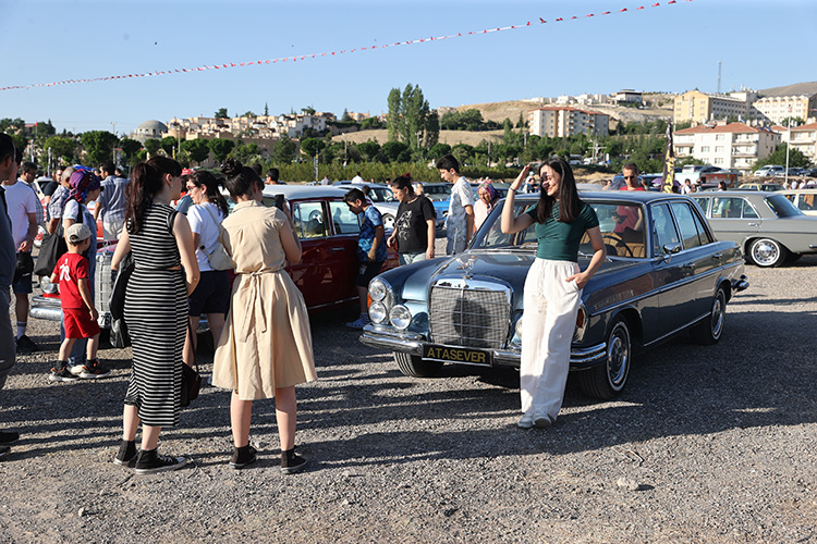 Denizli Haber Klasik Araba