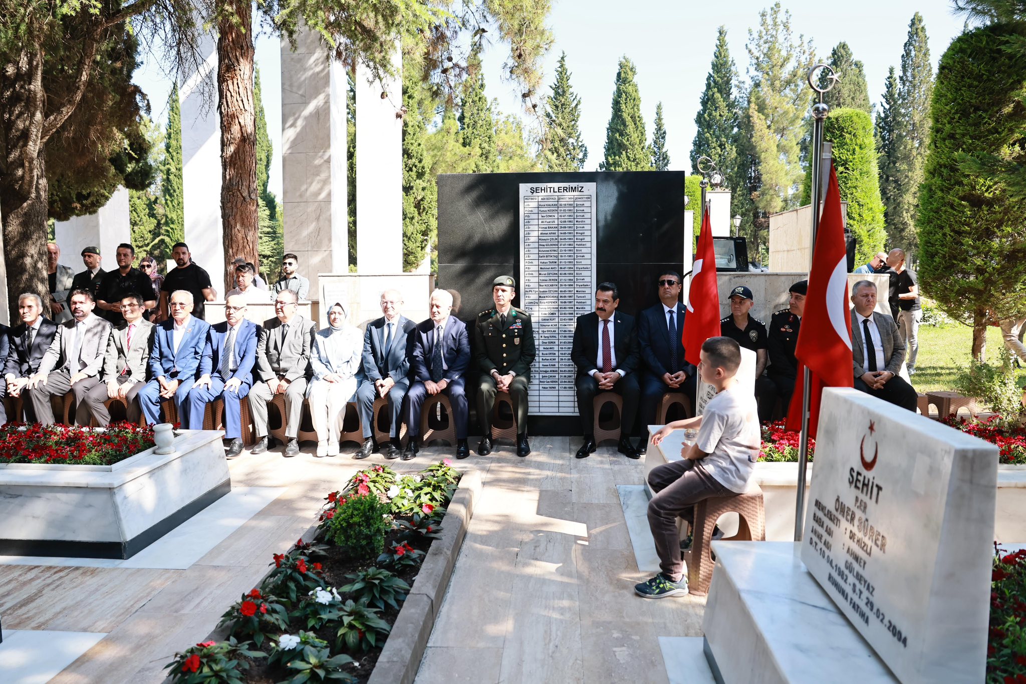Denizli Haber Şehitlik Ziyaret (2)