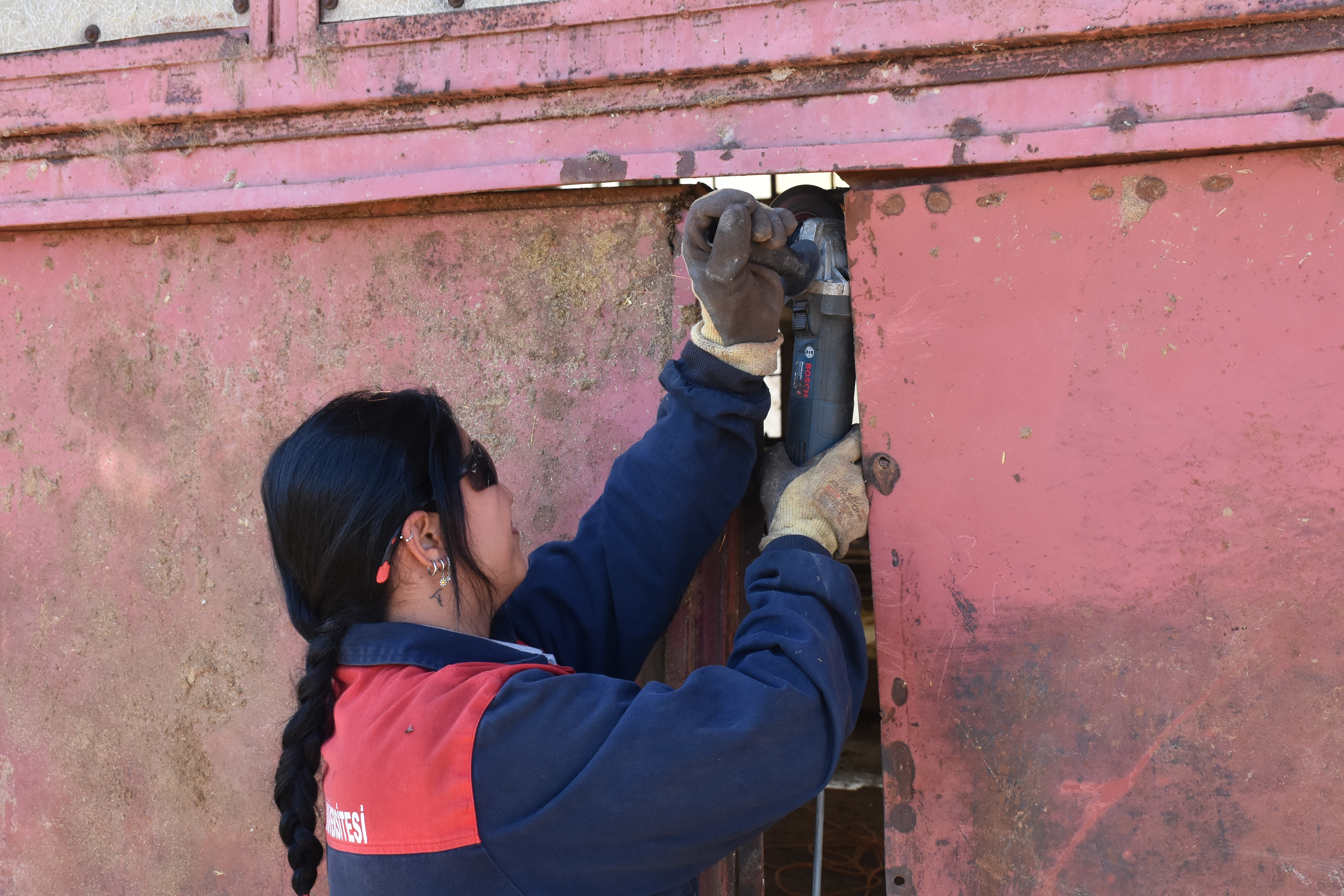 A A 20250708 38502003 38502002 U N I V E R S I T E N I N K A D I N K A Y N A K C I U S T A S I A Z M I Y L E O R N E K O L U Y O R