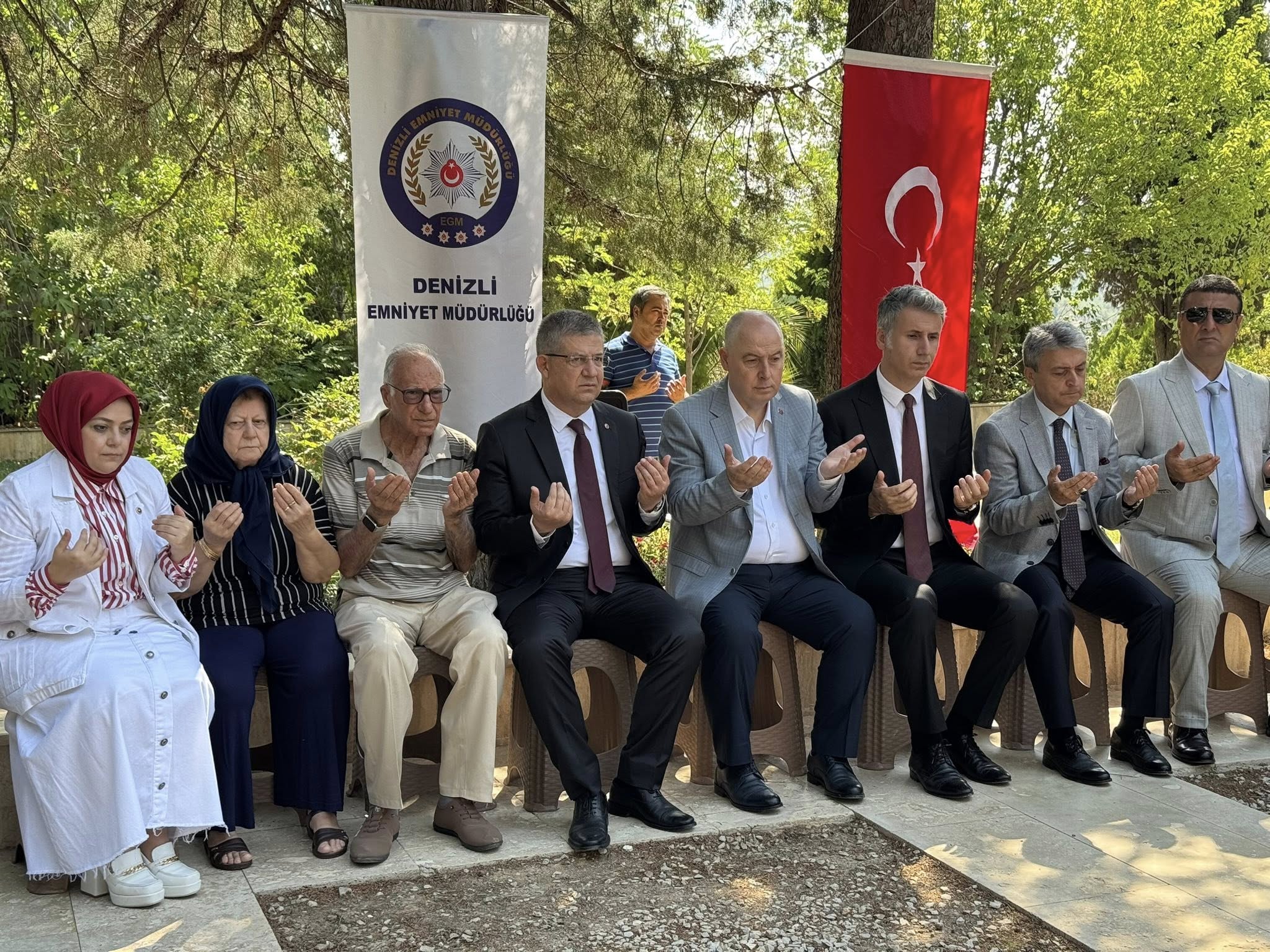 Denizli Haber 15 Temmuz Şehitlik (3)