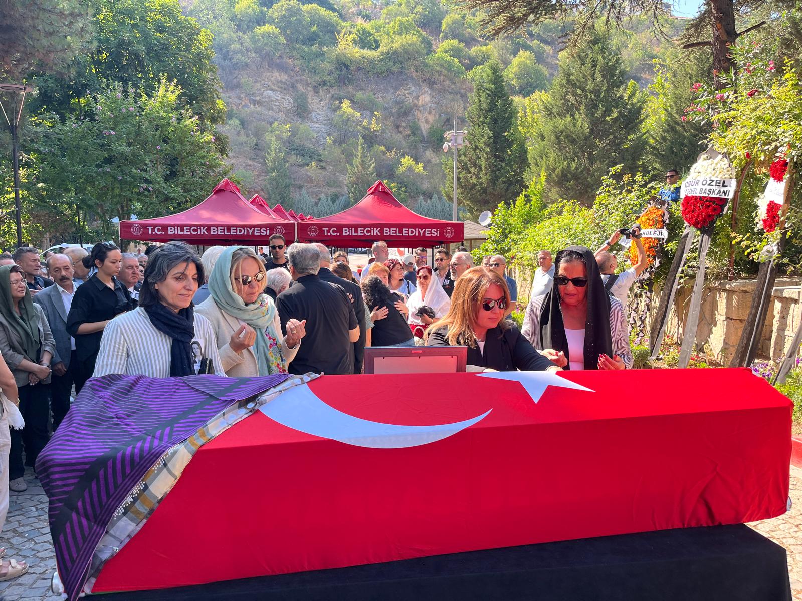 Gw Zq5Pp W4 A A3 H B