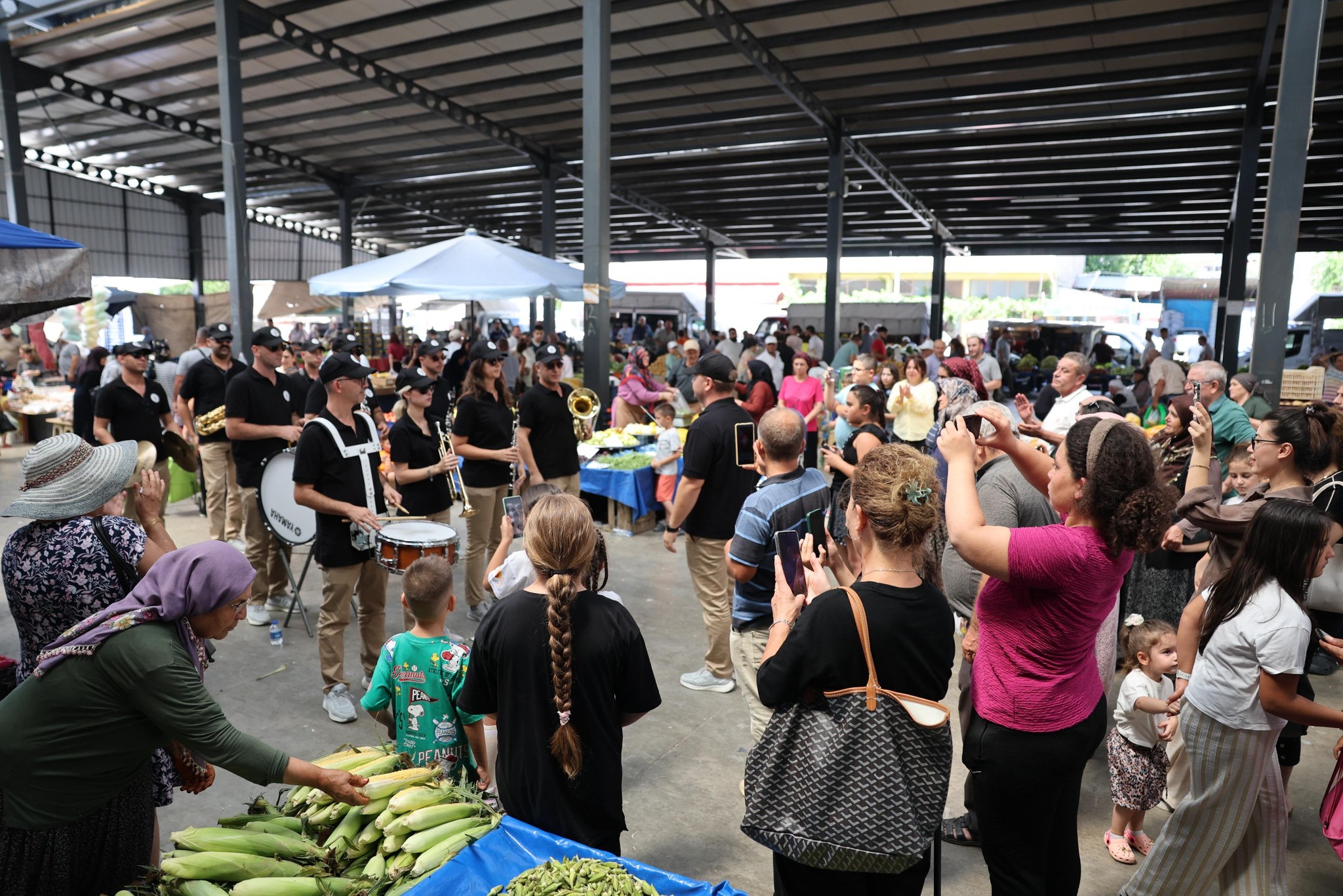 525964701 3947831308802063 106769807895401635 N